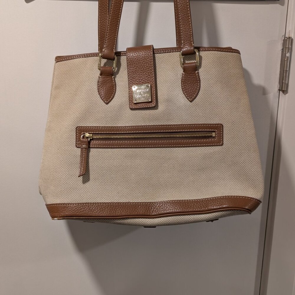 Dooney & Bourke 1975 Donegal Canvas Tote Leather Trimmed Ivory Brown Trim - Picture 5 of 12